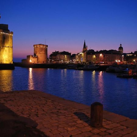 فندق لا روشيلفي  Nuit Sur Un Bateau La Rochelle المظهر الخارجي الصورة